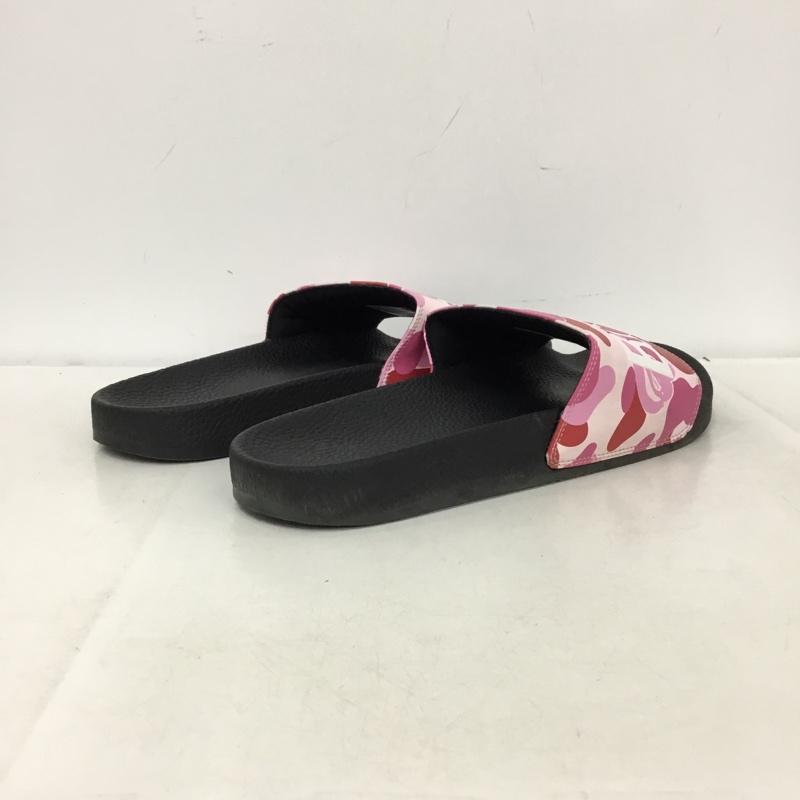 アベイシングエイプ A BATHING APE サンダル サンダル ABC CAMO SLIDE SANDALS シャワーサンダル 27cm 27.0cm ロゴ、文字 桃 / ピンク / pink X 黒 / ブラック / black メンズ USED 古着 中古 10162490