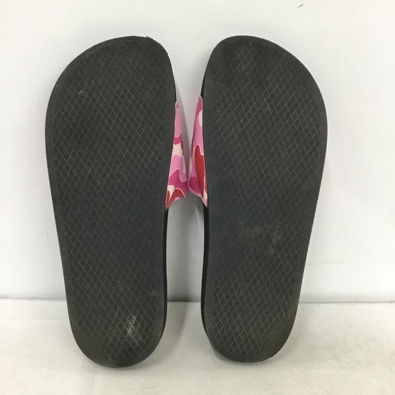アベイシングエイプ A BATHING APE サンダル サンダル ABC CAMO SLIDE SANDALS シャワーサンダル 27cm 27.0cm ロゴ、文字 桃 / ピンク / pink X 黒 / ブラック / black メンズ USED 古着 中古 10162490