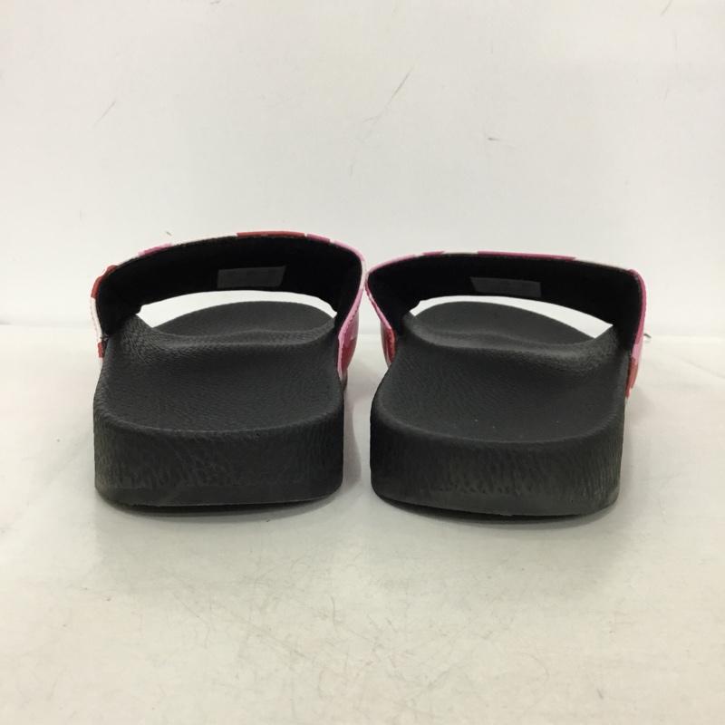 アベイシングエイプ A BATHING APE サンダル サンダル ABC CAMO SLIDE SANDALS シャワーサンダル 27cm 27.0cm ロゴ、文字 桃 / ピンク / pink X 黒 / ブラック / black メンズ USED 古着 中古 10162490