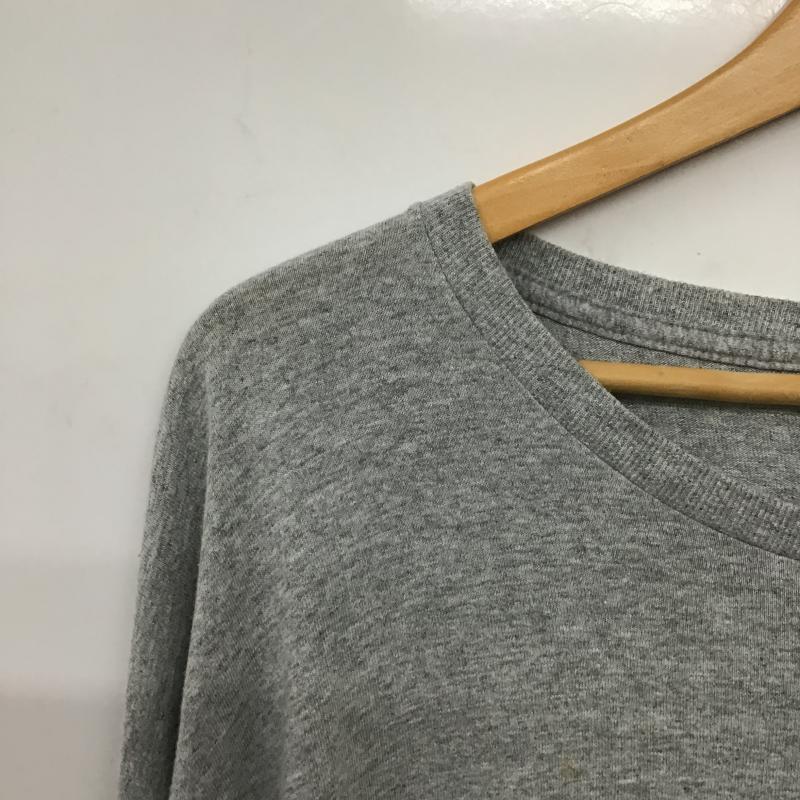 フルーツオブザルーム FRUIT OF THE LOOM カットソー 長袖 長袖カットソー プリントカットソー クルーネック XXL ロゴ、文字 灰 / グレー / gray メンズ USED 古着 中古 10162741