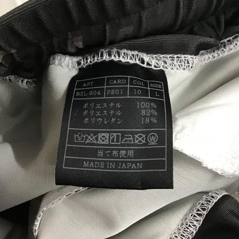 エーケーエム AKM パンツ ショートパンツ ショートパンツ ハーフパンツ カジュアルパンツ L ロゴ、文字 白 / ホワイト / white X 黒 / ブラック / black メンズ USED 古着 中古 10162770