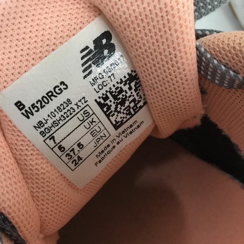 ニューバランス New Balance スニーカー スニーカー W520RG3 24cm 24.0cm ロゴ、文字 灰 / グレー / X 桃 / ピンク /  レディース USED 古着 中古 10149842