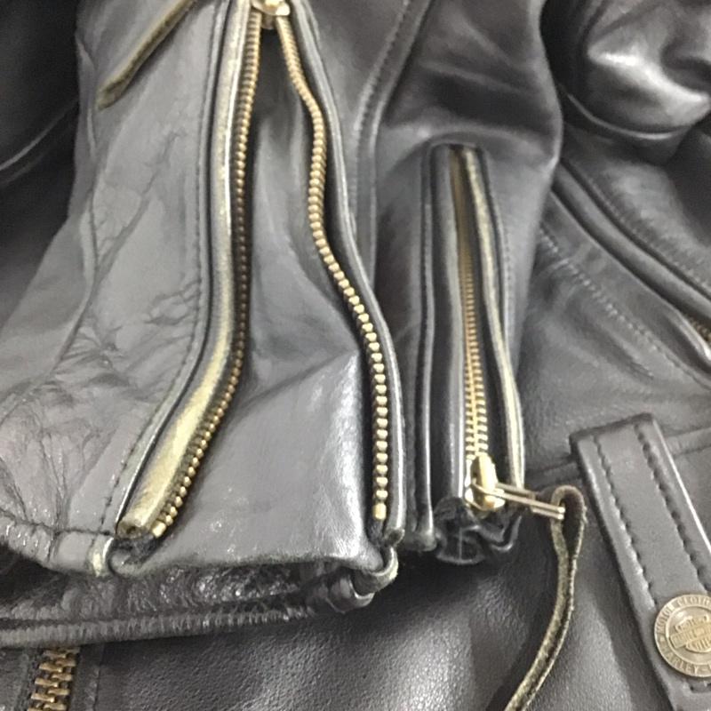 ハーレーダビッドソン Harley-Davidson ジャケット、上着 ジャケット、ブレザー レザージャケット ジップアップジャケット アウター ライダースジャケット M ロゴ、文字 黒 / ブラック /  メンズ USED 古着 中古 10137529