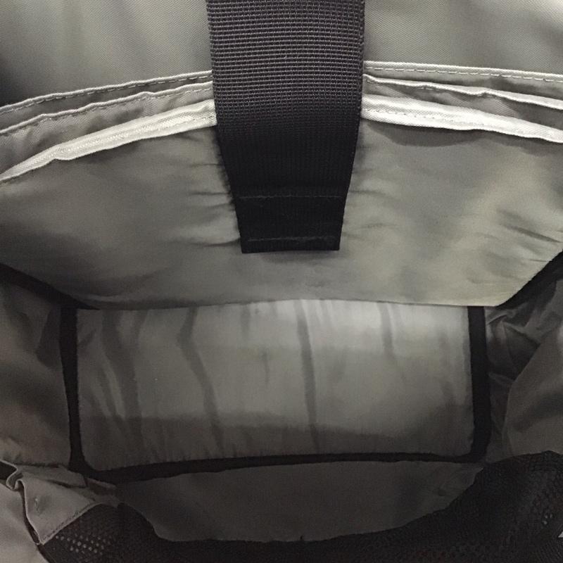 コロンビア Columbia リュックサック、デイパック リュックサック、デイバッグ 125 PU8679 LBフローレス30Lバックパック ロゴ、文字 黒 / ブラック /  メンズ USED 古着 中古 10146259