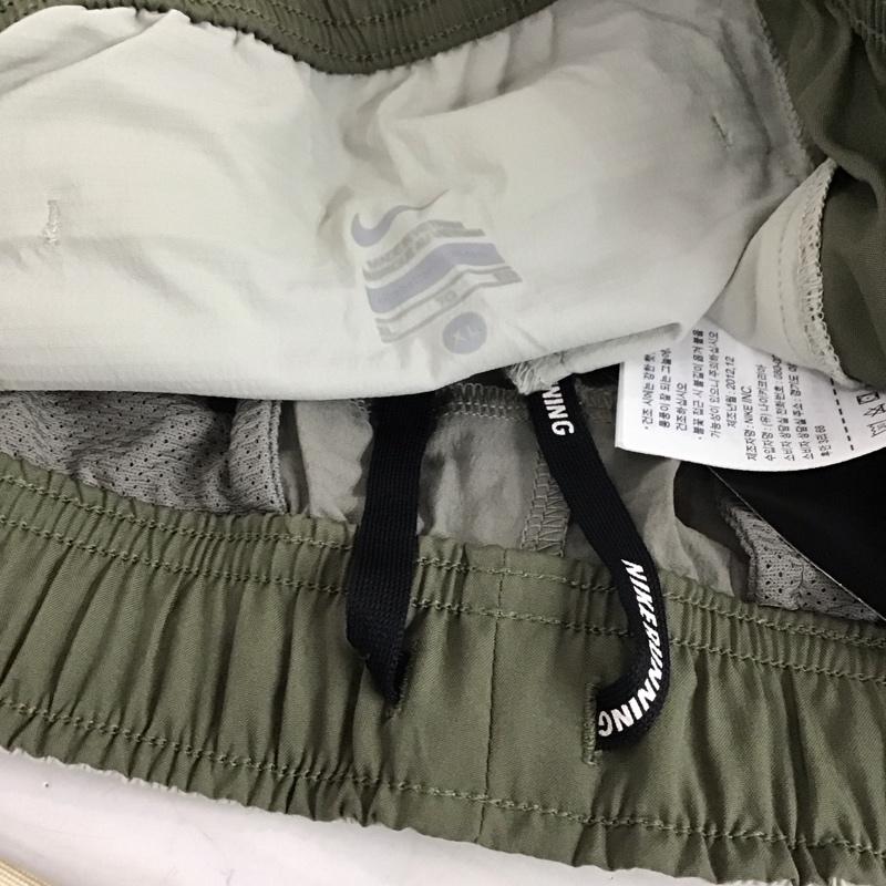 ナイキ NIKE パンツ ショートパンツ ショートパンツ ハーフパンツ カジュアルパンツ スポーツウェア XL ロゴ、文字 灰 / グレー /  メンズ USED 古着 中古 10150857
