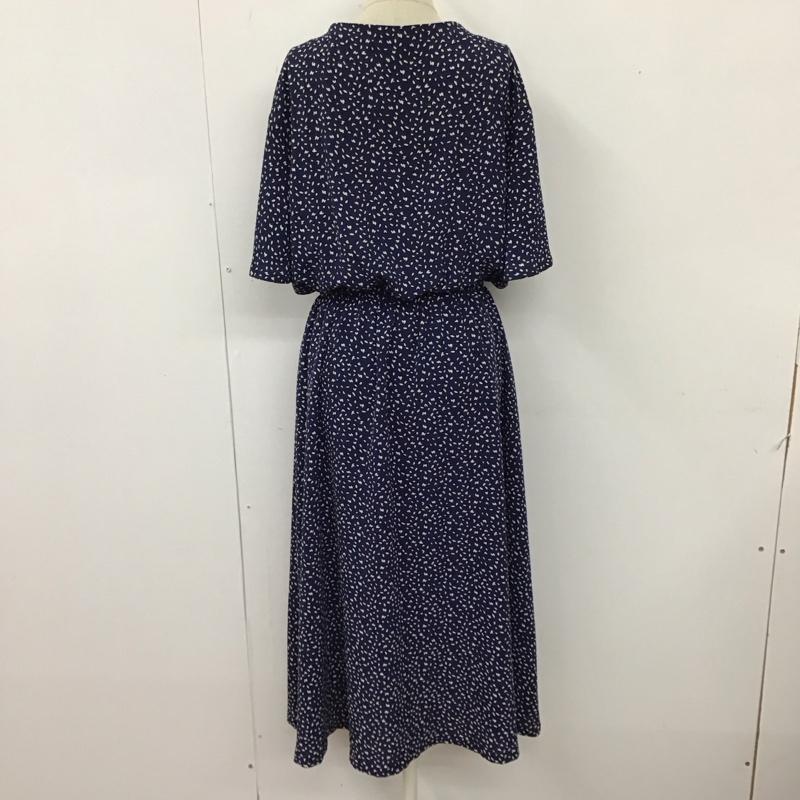 アーバンリサーチ URBAN RESEARCH ワンピース ロングスカート UR84-26C009 変形ドットプリントワンピース 半袖 FREE ドット 紺 / ネイビー /  レディース USED 古着 中古 10116476