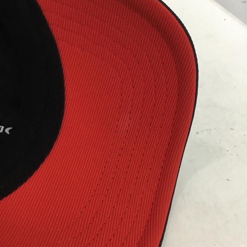 オークリー OAKLEY 帽子 キャップ TINCAN 911545 ワンポイント 白 / ホワイト / X 紺 / ネイビー /  メンズ USED 古着 中古 10139225