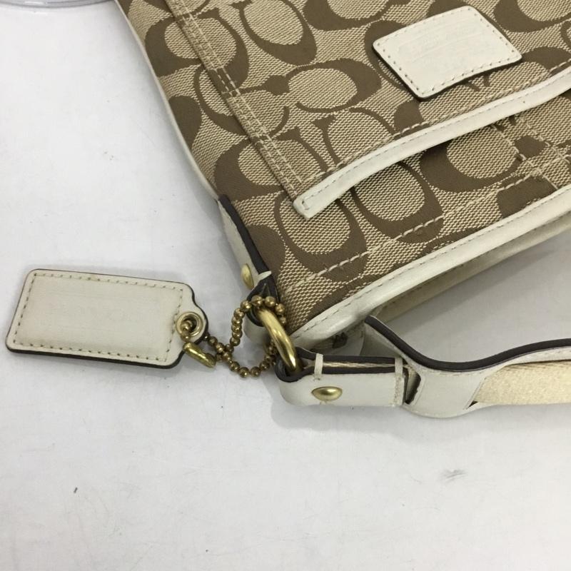 コーチ COACH ショルダーバッグ ショルダーバッグ 41542 シグネチャー ロゴ、文字 ベージュ / ベージュ / X 白 / ホワイト /  レディース USED 古着 中古 10131804