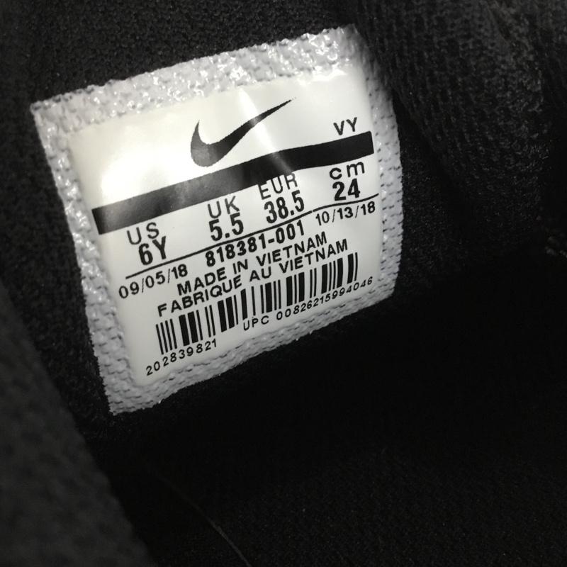 ナイキ NIKE スニーカー スニーカー 818381-001 タンジュン GS 24cm 24.0cm ロゴ、文字 黒 / ブラック /  レディース USED 古着 中古 10133908