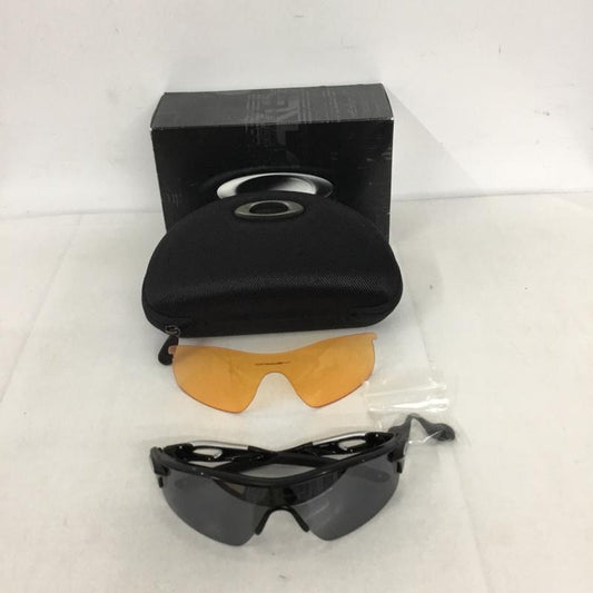 オークリー OAKLEY めがね・サングラス サングラス OO9182-01 RADARLOCK スポーツサングラス ミラーレンズ 箱有 ロゴ、文字 黒 / ブラック /  メンズ USED 古着 中古 10129369