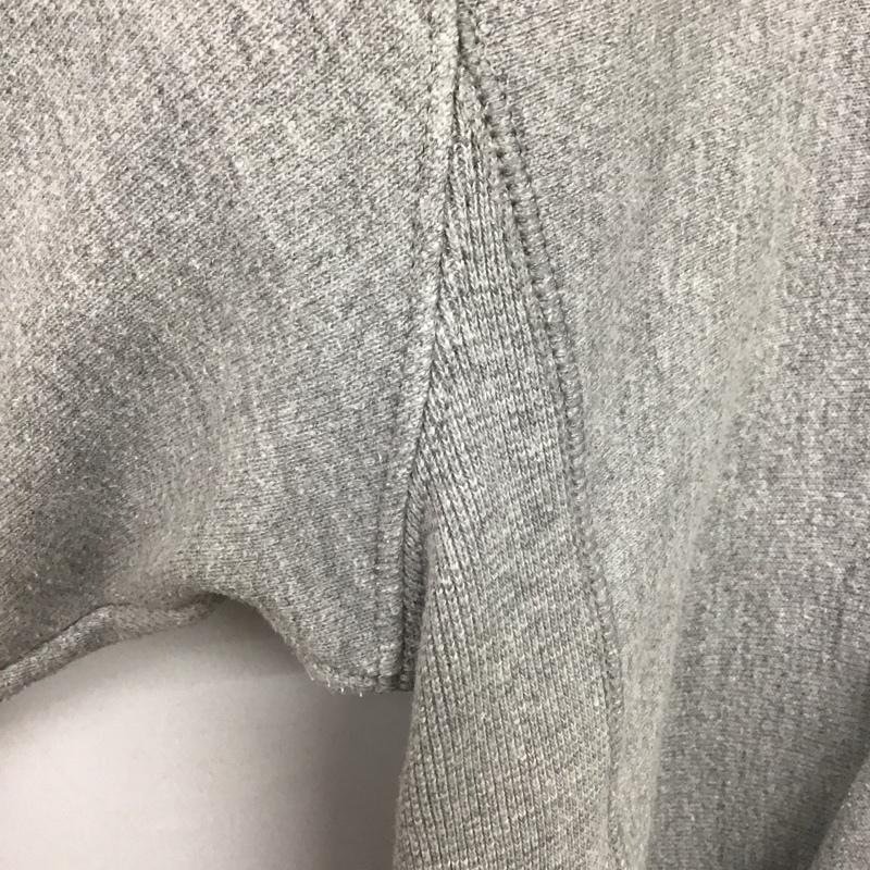 チャンピオン Champion パーカー 長袖 ジップアップパーカー 長袖パーカー カジュアルジャケット L ロゴ、文字 灰 / グレー /  メンズ USED 古着 中古 10146623