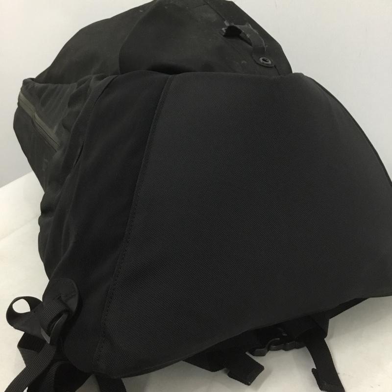 アークテリクス ARC TERYX リュックサック、デイパック リュックサック、デイバッグ 11T-00127209 Arro 22 Backpack ロゴ、文字 黒 / ブラック /  メンズ USED 古着 中古 10140830