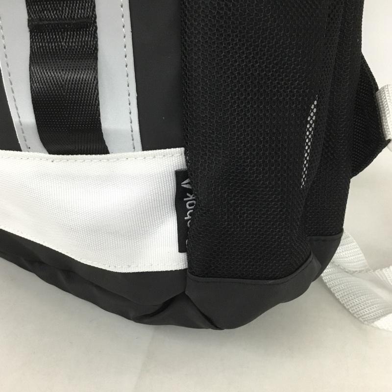 リーボック Reebok リュックサック、デイパック リュックサック、デイバッグ ARB1019 撥水BOXバックパック スクエア タグ付き ロゴ、文字 黒 / ブラック / X 白 / ホワイト /  メンズ USED 古着 中古 10131731