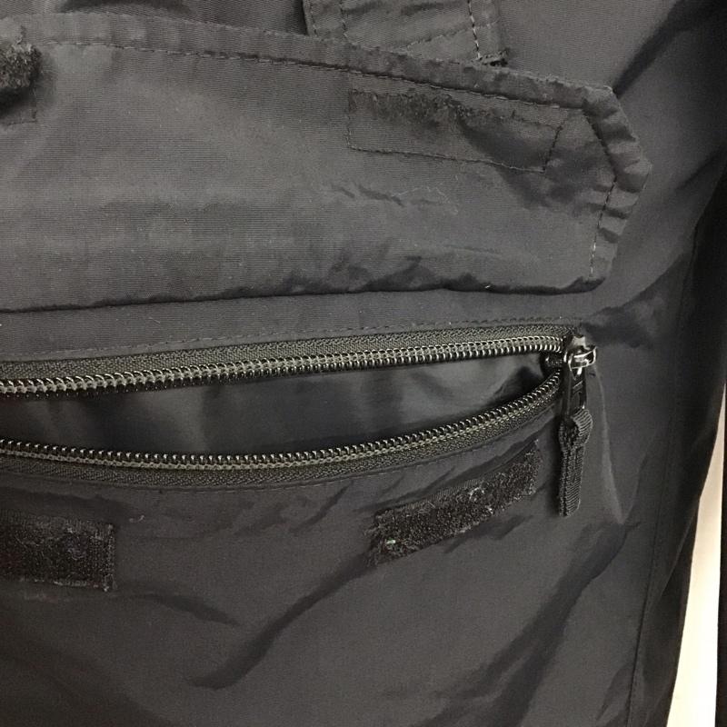 ザノースフェイス THE NORTH FACE ジャケット、上着 ジャンパー、ブルゾン np61938 グレーストリクライメイトジャケットダウン アウター XL ロゴ、文字 黒 / ブラック /  メンズ USED 古着 中古 10140116