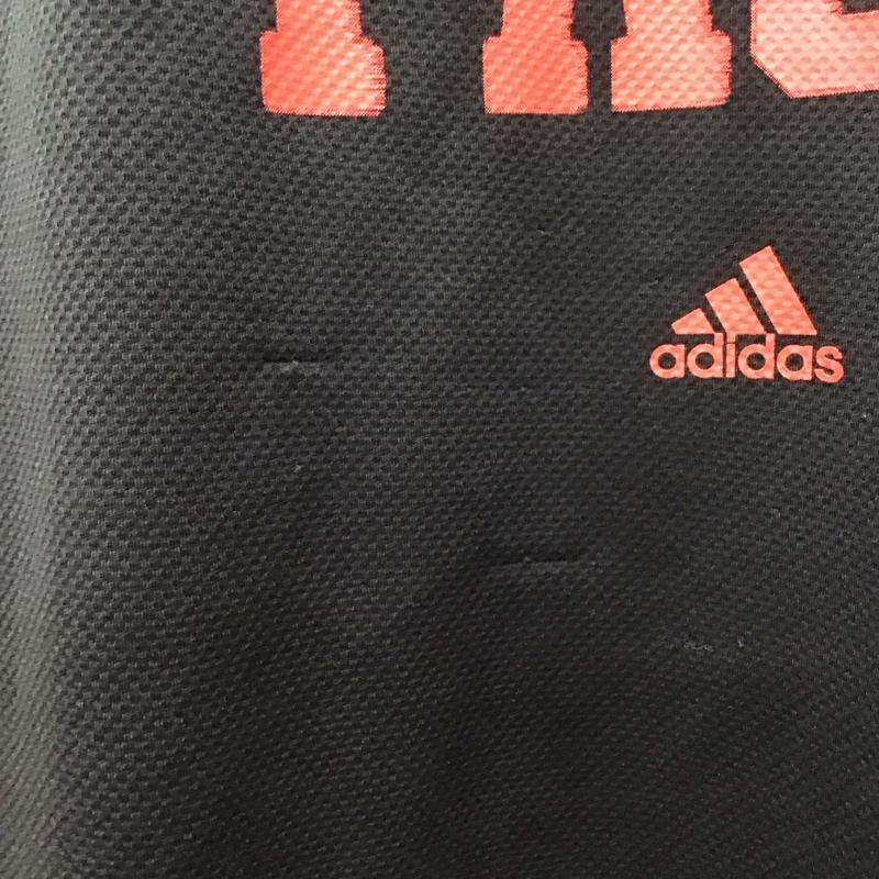 アディダス adidas Tシャツ 半袖 140cm キッズ スポーツウェア 140cm ロゴ、文字 黒 / ブラック /  ボーイズ USED 古着 中古 10116915