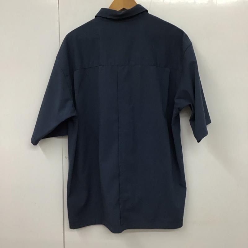 ジーユー GU シャツ、ブラウス 半袖 331-337861 半袖シャツ カラーシャツ アンダーカバー M ロゴ、文字 紺 / ネイビー /  メンズ USED 古着 中古 10130568