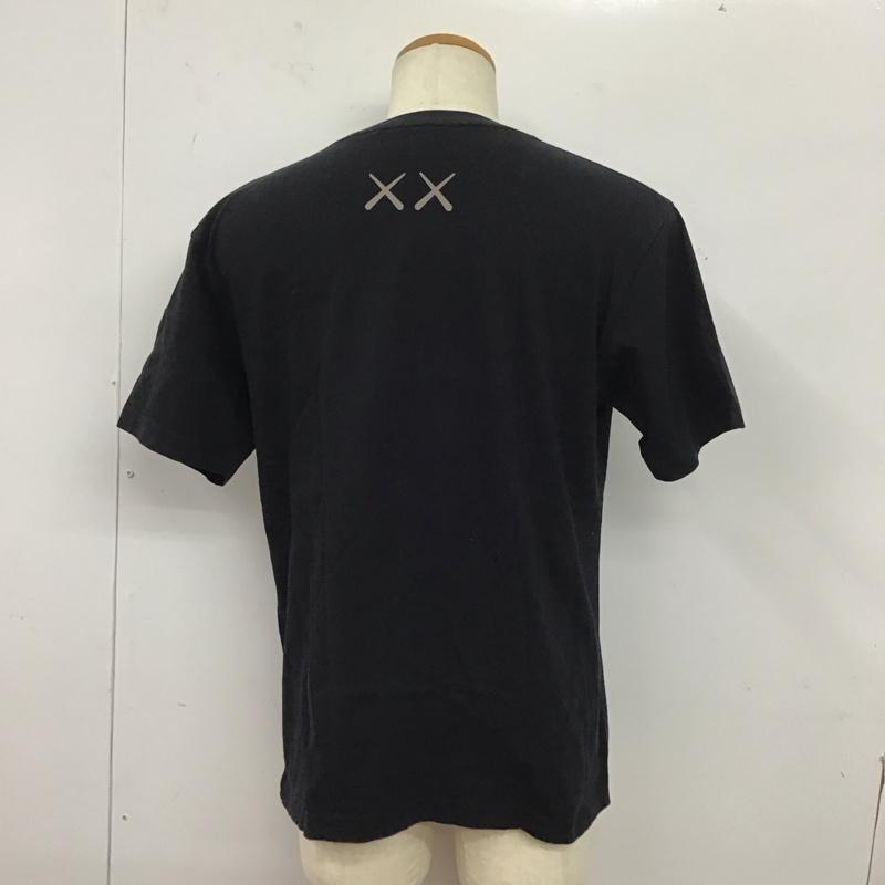 ユニクロ UNIQLO Tシャツ 半袖 341-467775 KAWSTシャツ 半袖カットソー プリントTシャツ L プリント 黒 / ブラック /  メンズ USED 古着 中古 10125047