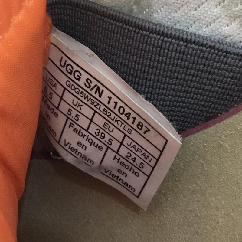 アグ UGG スニーカー スニーカー 1104187 CA805 MLT ジップスニーカー 24.5cm 24.5cm ロゴ、文字 ベージュ / ベージュ /  レディース USED 古着 中古 10141553