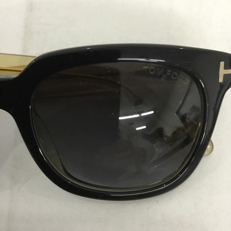 トム フォード TOM FORD めがね・サングラス サングラス ロゴ、文字 黒 / ブラック / X ベージュ / ベージュ /  メンズ USED 古着 中古 10131715