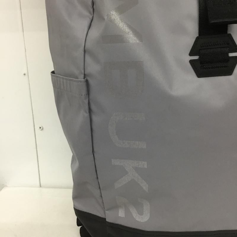 ティンバックツー TIMBUK2 リュックサック、デイパック リュックサック、デイバッグ 7231-3-3082 Etched Tuck Pack エッチドタックパック タグ付き ロゴ、文字 灰 / グレー /  メンズ USED 古着 中古 10132058