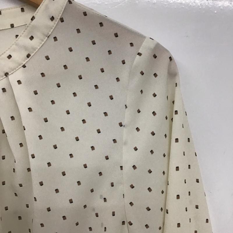 インデックス index シャツ、ブラウス 長袖 長袖シャツ ノーカラーシャツ M プリント 白 / ホワイト /  レディース USED 古着 中古 10132944