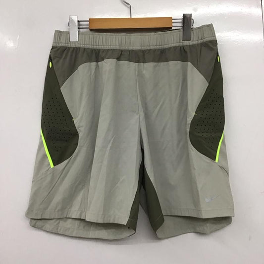 ナイキ NIKE パンツ ショートパンツ ショートパンツ ハーフパンツ カジュアルパンツ スポーツウェア XL ロゴ、文字 灰 / グレー /  メンズ USED 古着 中古 10150857