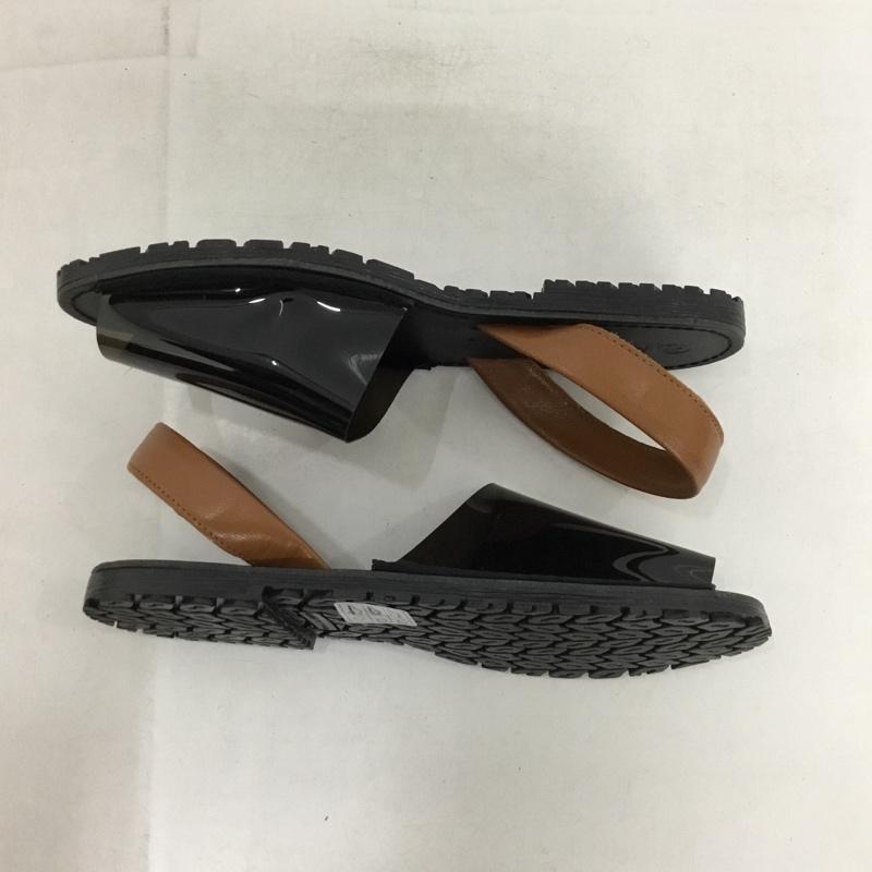 カミングアトラクションズ COMING ATTRACTIONS サンダル サンダル フラットサンダル 36 無地 黒 / ブラック /  レディース USED 古着 中古 10148829