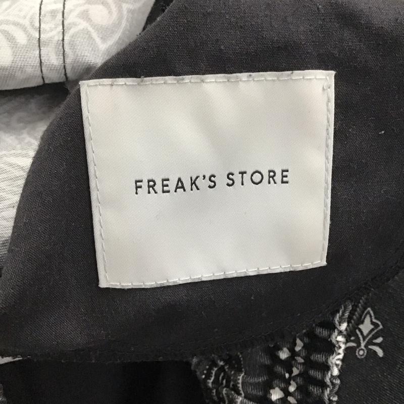 フリークスストア FREAK S STORE パンツ ワークパンツ、ペインターパンツ ワイドパンツ カジュアルパンツ ワークパンツ L プリント ダークグレー / ダークグレー /  メンズ USED 古着 中古 10145987