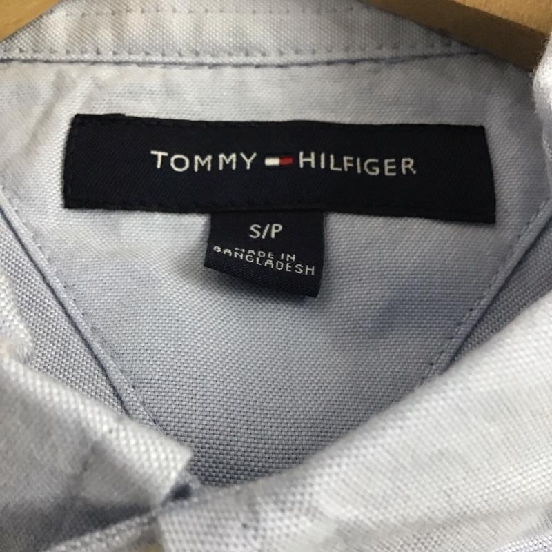 トミーヒルフィガー TOMMY HILFIGER シャツ、ブラウス 半袖 半袖シャツ ボタンダウンシャツ ポケットシャツ S ロゴ、文字 水色 / ライトブルー /  メンズ USED 古着 中古 10148700