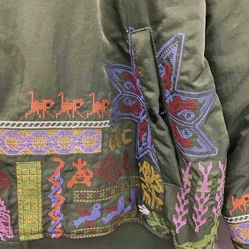 ゴースローキャラバン go slow caravan ジャケット、上着 ジャンパー、ブルゾン 310226 ワッシャーナイロンツイルパネル刺繍リブJK 4 刺繍 カーキ / カーキ /  メンズ USED 古着 中古 10139615