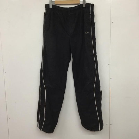 ナイキ NIKE パンツ ワークパンツ、ペインターパンツ ワークパンツ ワイドパンツ カジュアルパンツ ナイロンパンツ 無地 黒 / ブラック /  メンズ USED 古着 中古 10138425