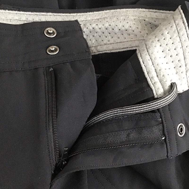ザノースフェイス THE NORTH FACE ボトムス ボトムス 4501274246 カーゴパンツ アウトドアパンツ 6 ロゴ、文字 黒 / ブラック /  レディース USED 古着 中古 10129205