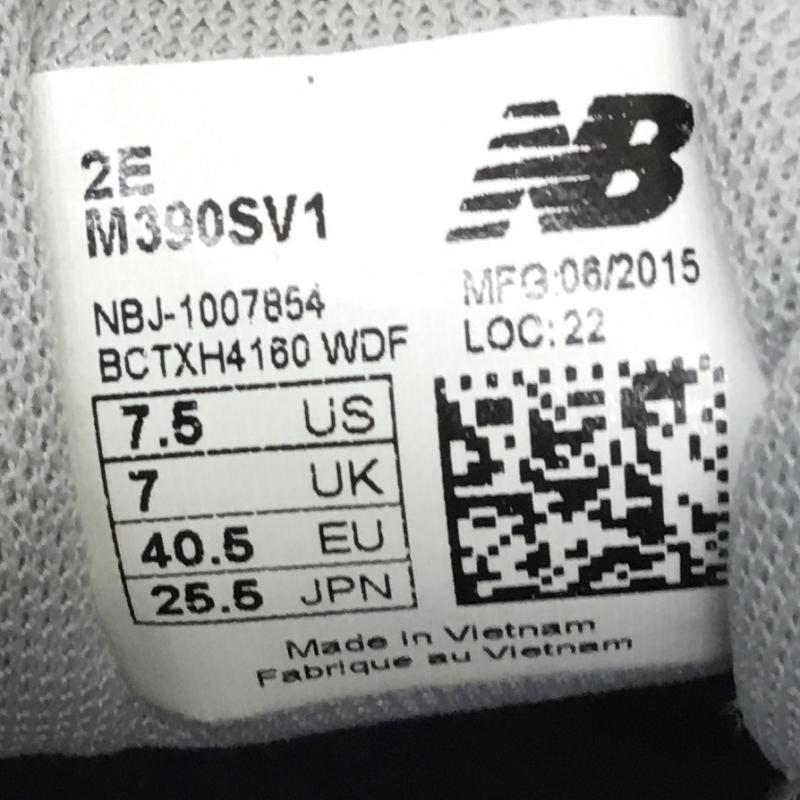 ニューバランス New Balance スニーカー スニーカー M390SV1 25.5cm ロゴ、文字 銀 / シルバー /  メンズ USED 古着 中古 10141427