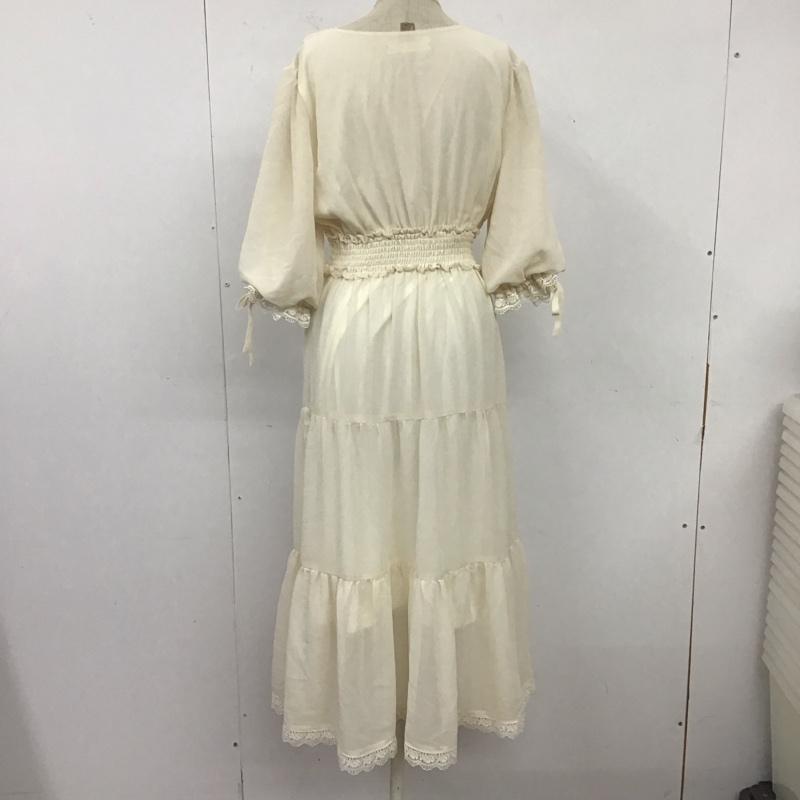 マジェスティックレゴン MAJESTIC LEGON ワンピース ロングスカート 1002069704 半袖ロングワンピース フレアスカート 切り替えワンピース M 無地 白 / ホワイト /  レディース USED 古着 中古 10119439