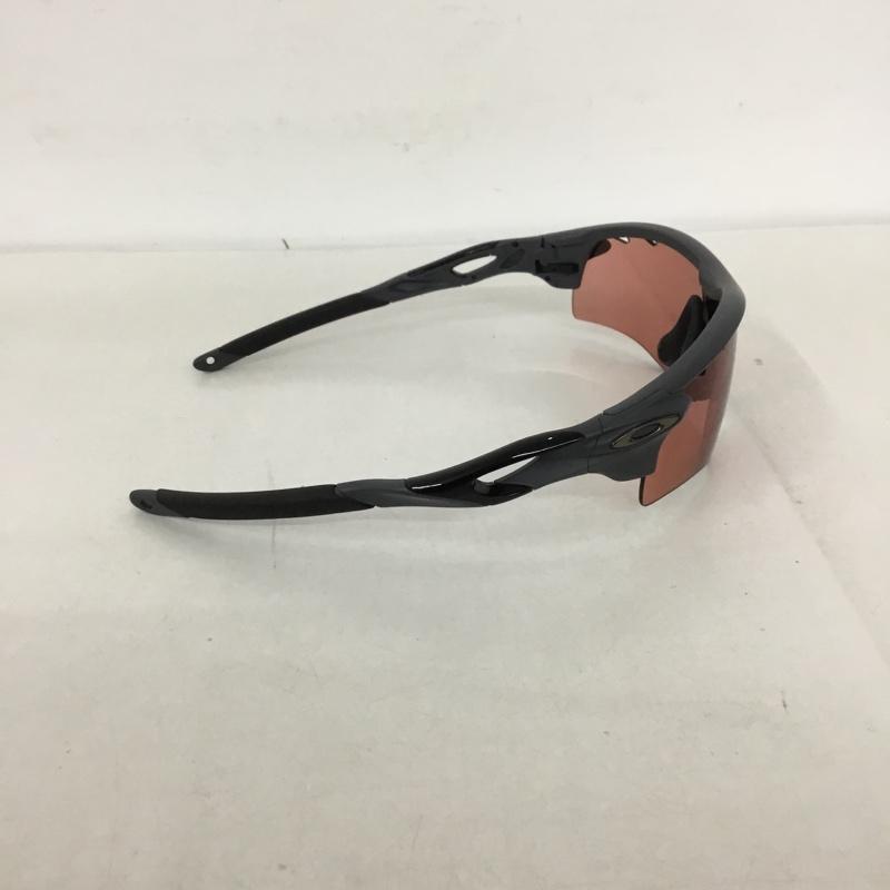 オークリー OAKLEY めがね・サングラス サングラス OO9206-04 RADARLOCK スポーツサングラス ロゴ、文字 黒 / ブラック / X 灰 / グレー /  メンズ USED 古着 中古 10129363