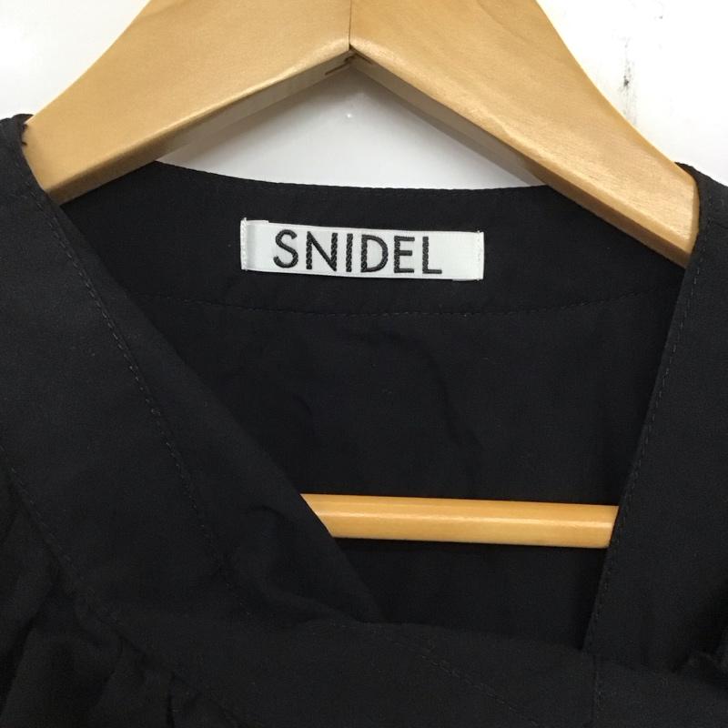 スナイデル SNIDEL シャツ、ブラウス 半袖 SWFB212054 フリルカラーブラウス 無地 黒 / ブラック /  レディース USED 古着 中古 10136897