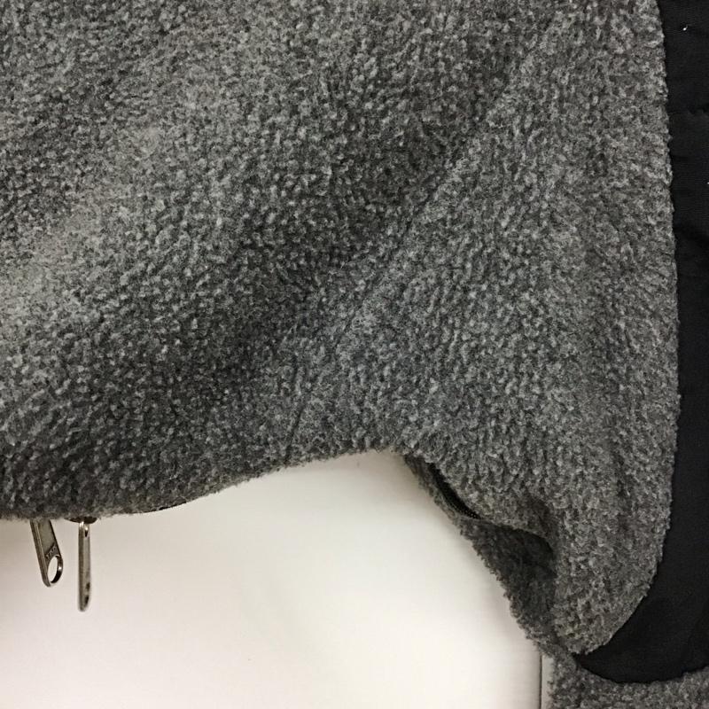 ザノースフェイス THE NORTH FACE ジャケット、上着 ジャケット、ブレザー ジップアップジャケット フリースジャケット アウター L ロゴ、文字 灰 / グレー /  メンズ USED 古着 中古 10128696