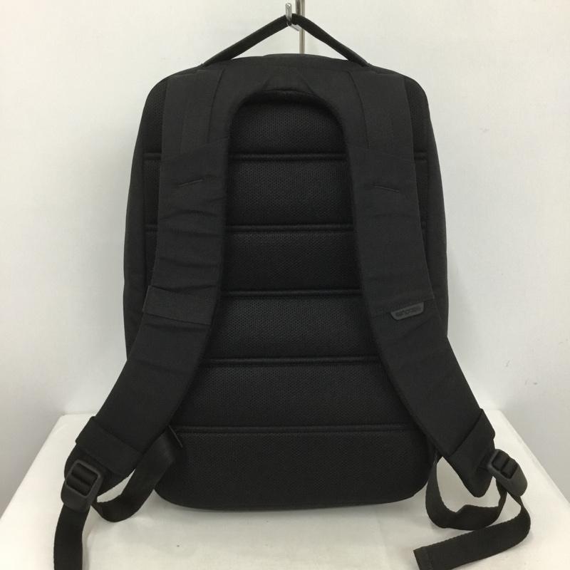 インケース incase リュックサック、デイパック リュックサック、デイバッグ QC-054907 City Compact Backpack With Cordura Nylon ロゴ、文字 黒 / ブラック /  メンズ USED 古着 中古 10140782