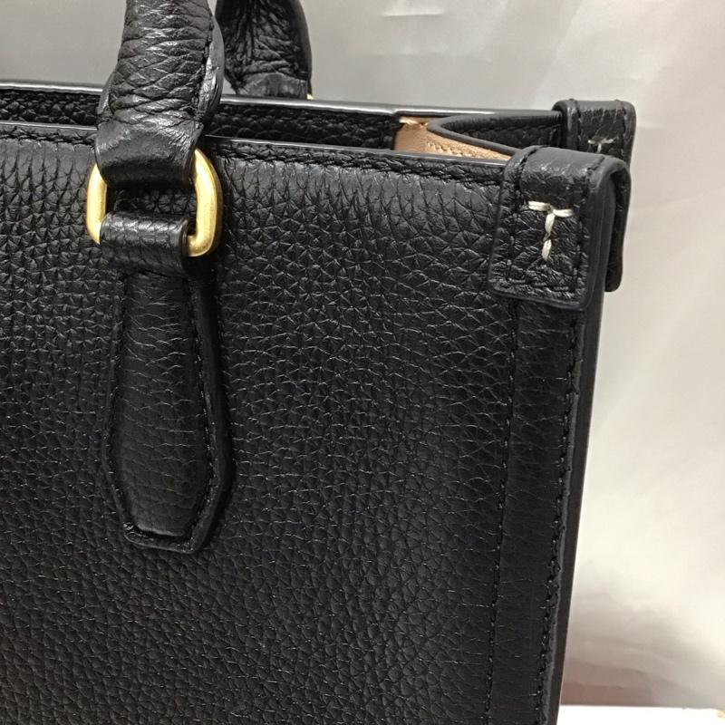 トリーバーチ TORY BURCH トートバッグ トートバッグ 10010539 ハンドバッグ ワンポイント 黒 / ブラック /  レディース USED 古着 中古 10113359