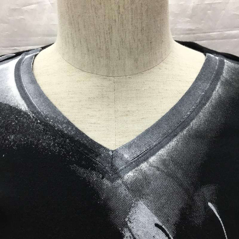 キリュウキリュウ kiryuyrik Tシャツ 半袖 半袖カットソー プリントTシャツ Vネックカットソー S プリント 黒 / ブラック /  メンズ USED 古着 中古 10120703