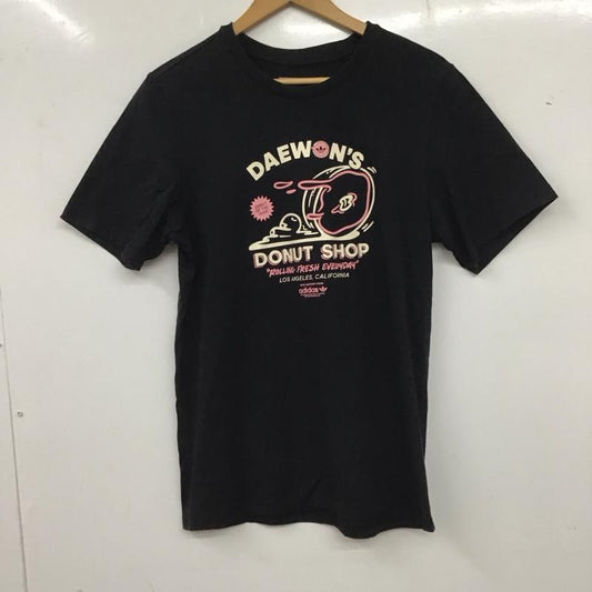 アディダス adidas Tシャツ 半袖 半袖カットソー プリントTシャツ クルーネックカットソー M プリント 黒 / ブラック /  メンズ USED 古着 中古 10135848