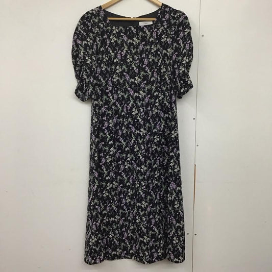 インデックス index ワンピース ロングスカート 半袖ロングワンピース スクエアーネック L プリント 黒 / ブラック /  レディース USED 古着 中古 10143826