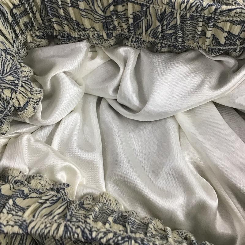 チャオパニック CIAOPANIC パンツ ワークパンツ、ペインターパンツ ワイドパンツ カジュアルパンツ フレアパンツ M プリント マルチカラー / マルチカラー /  レディース USED 古着 中古 10142685