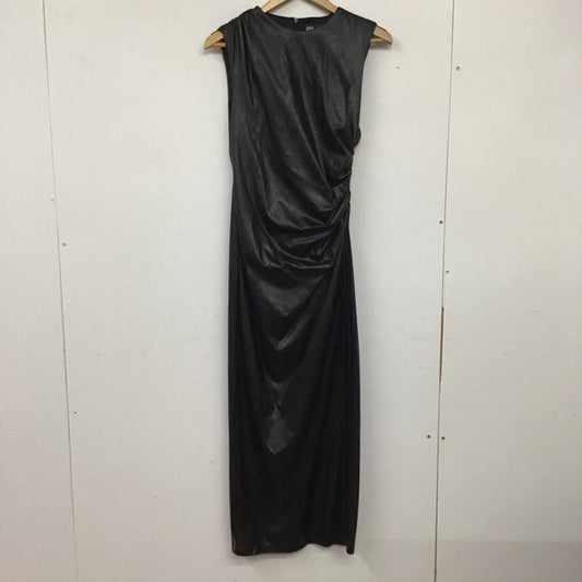 ザラ ZARA ワンピース ロングスカート ノースリーブタイトワンピース フェイクレザーワンピース S 無地 黒 / ブラック /  レディース USED 古着 中古 10137573