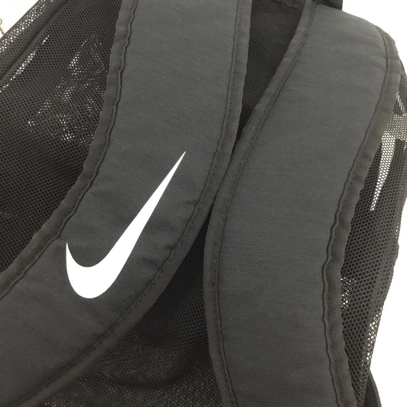 ナイキ NIKE リュックサック、デイパック リュックサック、デイバッグ CW6220 010 メッシュ デイパック ワンポイント 黒 / ブラック /  メンズ USED 古着 中古 10147457