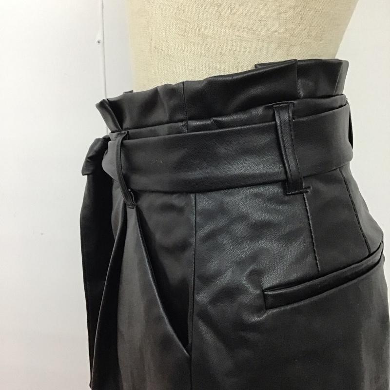 ザラ ZARA パンツ ショートパンツ 4432 510 800 フェイクレザー XS 無地 黒 / ブラック /  レディース USED 古着 中古 10120028