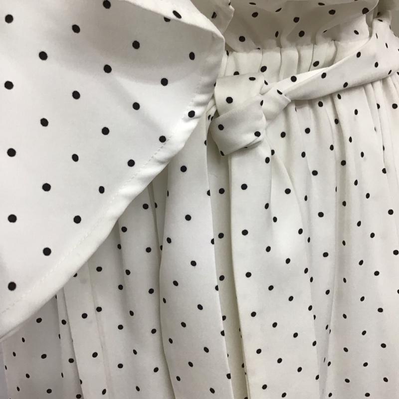 オペークドットクリップ OPAQUE.CLIP ワンピース ロングスカート 長袖ワンピース ロングワンピース ドットロングスリーブワンピース M ドット 白 / ホワイト /  レディース USED 古着 中古 10111503