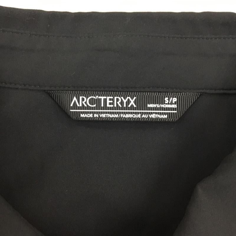 アークテリクス ARC TERYX シャツ、ブラウス 長袖 長袖シャツ カラーシャツ ポケットシャツ 長袖カットソー S 無地 黒 / ブラック /  メンズ USED 古着 中古 10115195