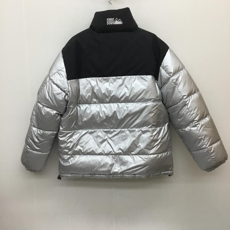 ファーストダウン FIRST DOWN ジャケット、上着 ダウンジャケット 2WAY　リバーシブル　F842500 XXL ロゴ、文字 X 刺繍 黒 / ブラック / X 銀 / シルバー /  メンズ USED 古着 中古 10119078