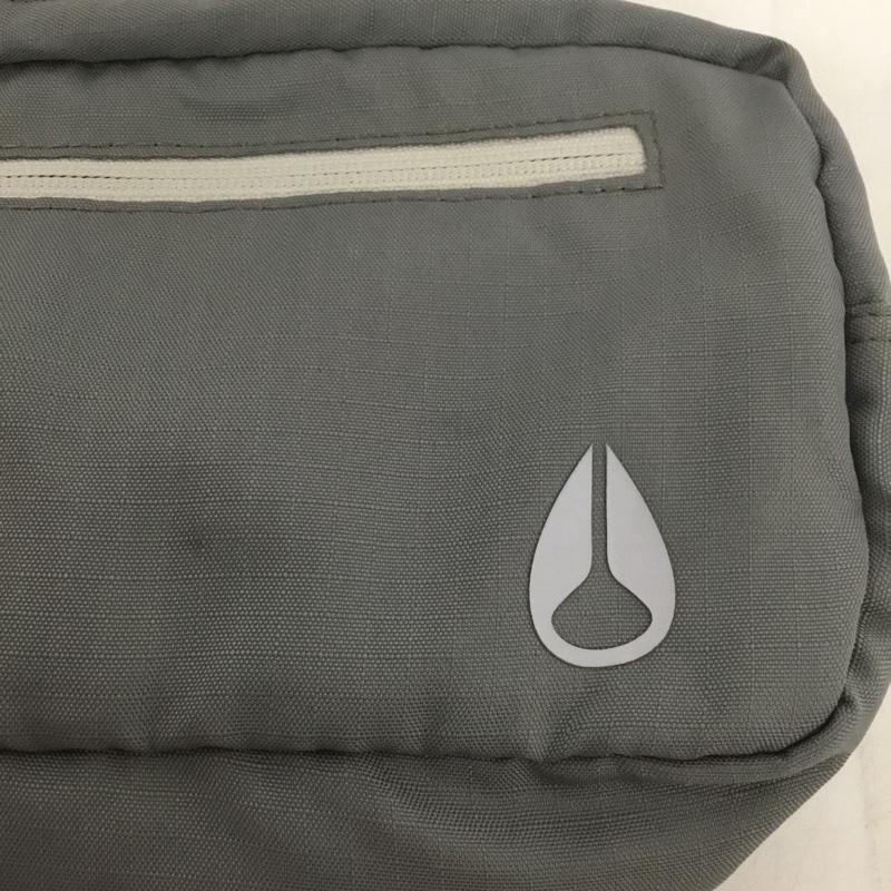 ボルコム VOLCOM ショルダーバッグ ショルダーバッグ C1957 ファウンテン スリングパック2 ボディバッグ ワンポイント 灰 / グレー /  メンズ USED 古着 中古 10140039